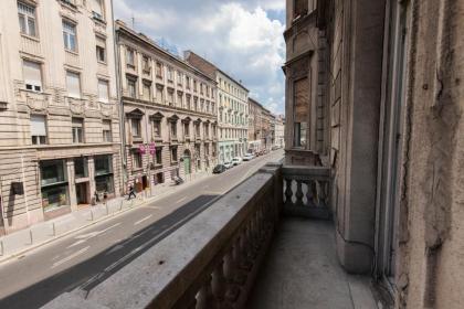 Budapest Kálvin Apartman 2020 - image 2