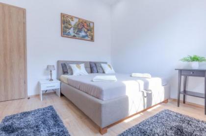 Real Apartments Zoltán - image 19