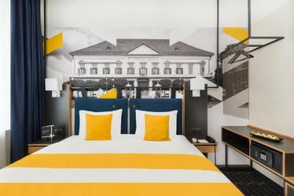 D8 Hotel - image 12