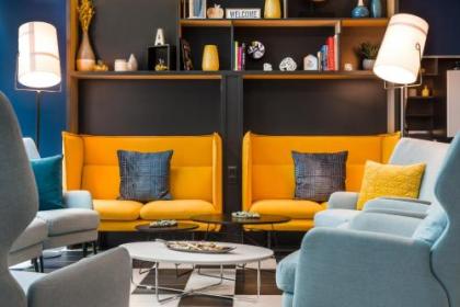 D8 Hotel - image 3