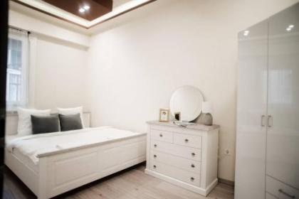New luxury apartment in the center with A/C - image 18