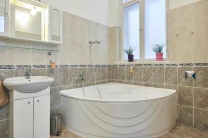 New high quality apartment in the city center - image 12