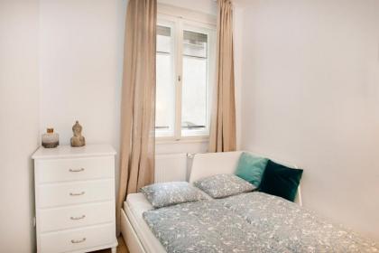 CHRISTINE-2 BEDROOMS APARTMENT IN THE DOWNTOWN - image 12