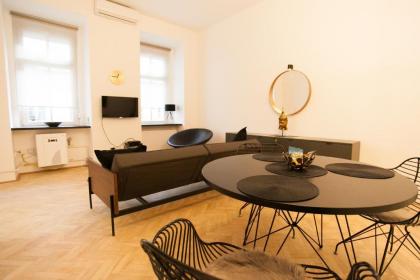Real Delux Apartment next to Gozsdu & Synagogue - image 3