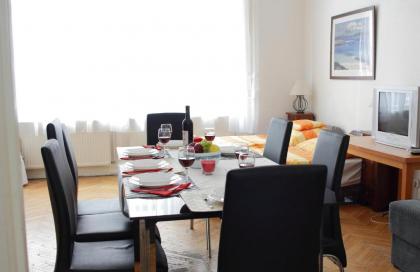 Blue Rose Apartment - image 1