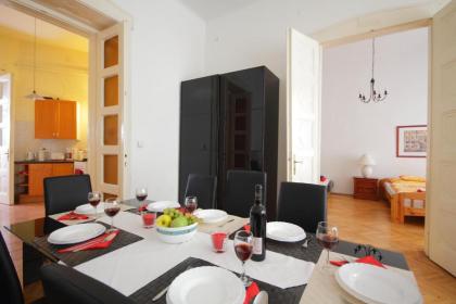 Blue Rose Apartment - image 12