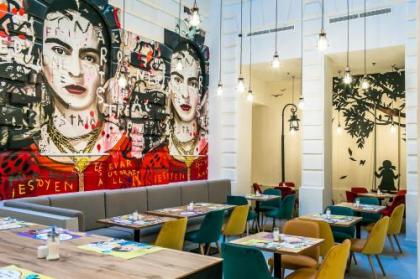 T62 Hotel - image 2