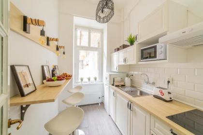 Rumbach Residence - image 11