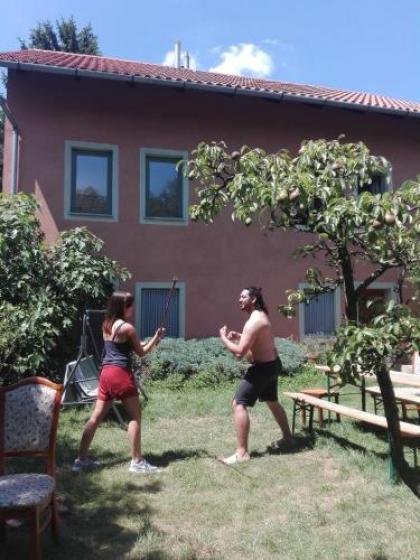 Budapest Garden Hostel - image 14