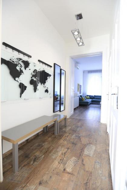 Luxury unique spacious NEW home Central Budapest - image 4
