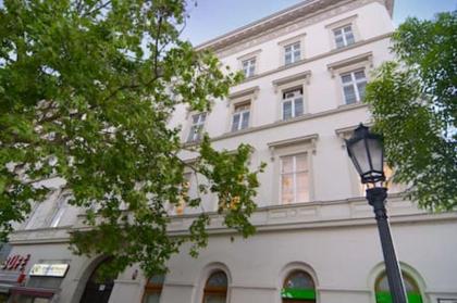 Premium Serviced Residences - Bajcsy Zsilinszky - image 5