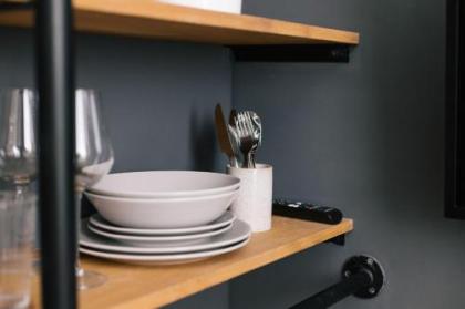 TG Hotel Suites Budapest - image 2