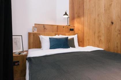 TG Hotel Suites Budapest - image 4