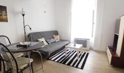 Minion & Snoopy Apartman - image 1