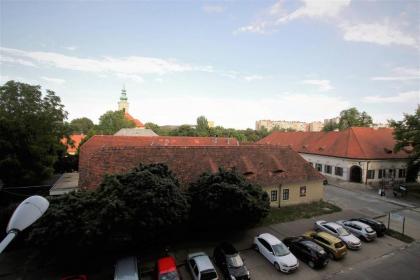 Peaceful cozy and new apartment with balcony - image 20