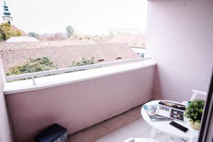 Peaceful cozy and new apartment with balcony - image 6