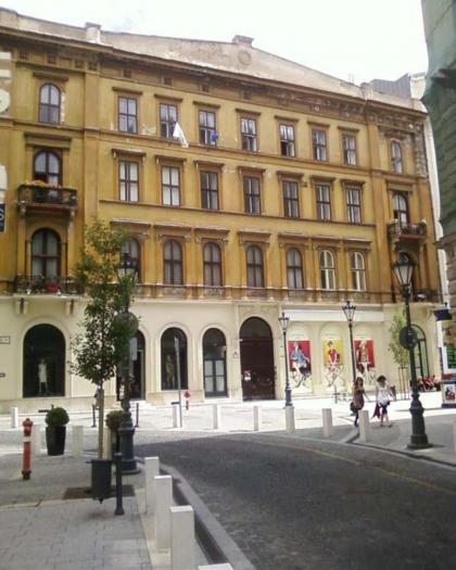 City Center Apartment - image 4