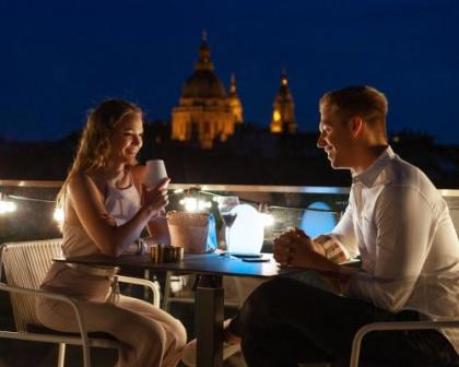 Cortile Budapest Hotel - image 3