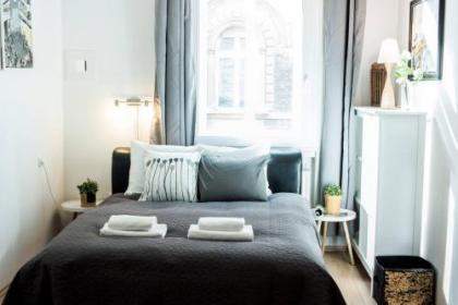 Cosy and central apartment with 4 bedrooms and A/C - image 18