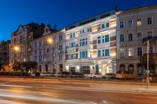 Hotel Vision - image 6