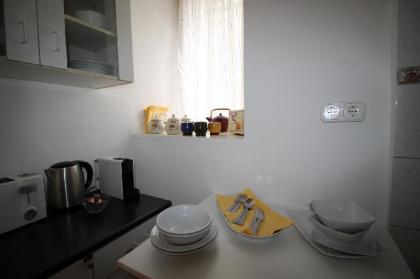 Cosy Castle Apartment - image 8