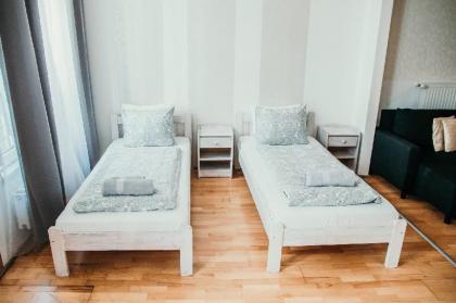 Elite One Bedroom Apartments  - image 12