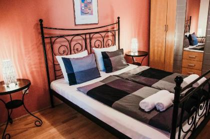 Elite One Bedroom Apartments  - image 7