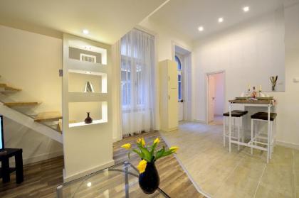 OrangeHomes Ráday apartment - image 14