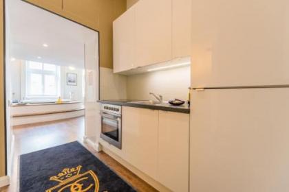 GOLDEN Suite JACUZZI - image 15