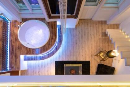 VIP SUITE JACUZZI - image 10
