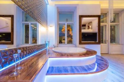 VIP SUITE JACUZZI - image 12